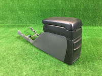 Бардачок подлокотник высокий SUBARU LANCASTER OEM 64231AE260ML BH9 BH5 BHE BE 2000 grey 9G9