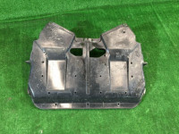 แผ่นกันใต้เครื่อง SUBARU LANCASTER OEM 56410AE100 BH9 2000 grey 9G9