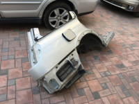 右リアフェンダー SUBARU LANCASTER OEM 51410AE160 BH9 BHE 2000 grey 9G9