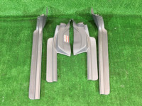 Накладки на пороги 94060AE000OA, 94060AE010OA, 94061AE000OA, 94061AE010OA SUBARU LANCASTER