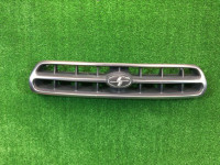 Решетка радиатора SUBARU LANCASTER OEM 91121AE200 BHE BH9 2000 grey 9G9