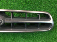 Решетка радиатора SUBARU LANCASTER OEM 91121AE200 BHE BH9 2000 grey 9G9