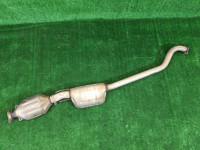 Средняя часть глушителя SUBARU LANCASTER OEM 44200AE050 BH9 BE9 BH5 BE5 2000 EJ254