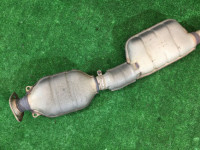 Средняя часть глушителя SUBARU LANCASTER OEM 44200AE050 BH9 BE9 BH5 BE5 2000 EJ254