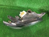 ไฟหน้า ксенон SUBARU LANCASTER OEM 84001AE281 84001AE291 BH9 2000