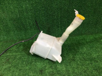 Washer bottle SUBARU OUTBACK OEM 86631AG000, 86611AG010, 86611AG000, 86611AG000 BPE BP9 2004 EZ30