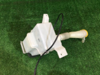 Washer bottle SUBARU OUTBACK OEM 86631AG000, 86611AG010, 86611AG000, 86611AG000 BPE BP9 2004 EZ30