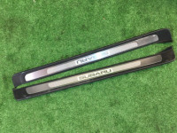 Накладки на пороги 94060AG070, 94060AG080 SUBARU OUTBACK