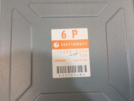 Блок управления двигателя SUBARU OUTBACK OEM 22611AH611 BPE 2004 EZ30