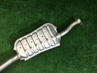 Средняя часть глушителя SUBARU OUTBACK OEM 44200AG050 BPE BLE 2004 EZ30
