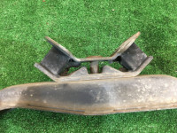 Gearbox crossmember SUBARU LANCASTER OEM 41022AE120, 41011AE000 BHE BH9 2000 EZ30
