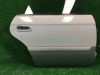 Porta traseira direita SUBARU LANCASTER OEM 60400AE420 BHE BH9 2000 beige 8L5