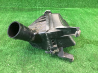 Корпус воздушного фильтра SUBARU LANCASTER OEM 46051AE000, 46052AE000 BHE BEE 2000 EZ30
