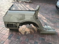 Guarda-lamas traseiro direito SUBARU LANCASTER OEM 51410AE160 BHE BH9 2000 beige 8L5