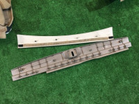แผงบุห้องเก็บของท้าย SUBARU LANCASTER OEM 94047AE020AD, 94047AE030AD, 95066AE030GG, 95066AE020GG, BHE BH9 BH5 2000 beige 8L5