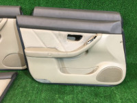 Painéis de porta SUBARU LANCASTER OEM 94210AE600AD, 94210AE610AD, 94220AE420AD, 94220AE430AD BHE BH9 2000 beige 8L5