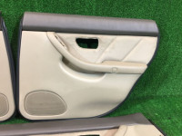 Painéis de porta SUBARU LANCASTER OEM 94210AE600AD, 94210AE610AD, 94220AE420AD, 94220AE430AD BHE BH9 2000 beige 8L5