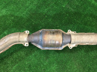 Выпускной коллектор штаны SUBARU LANCASTER OEM 44101AE040, 44101AE050 BHE 2000 EZ30