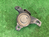 Подушка двс левая 41022AE110 SUBARU LANCASTER