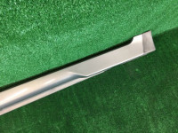 Embaladeira direita SUBARU LANCASTER OEM 91111AE080MF BHE BH9 2000 beige 8L5