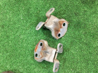 右フロントドアヒンジ SUBARU LANCASTER OEM 61220AC000, 61220AC010 BHE BH9 BH5 2000 beige 8L5