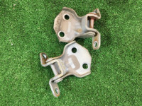 右フロントドアヒンジ SUBARU LANCASTER OEM 61220AC000, 61220AC010 BHE BH9 BH5 2000 beige 8L5