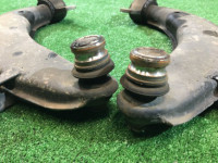 Braços de suspensão dianteiros SUBARU LANCASTER OEM 20200AA200, 20200AA210, 20201AC100, 20201AC110 BHE BH9 2000 EZ30