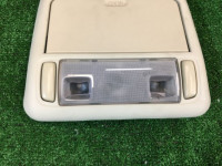 前顶灯 SUBARU LANCASTER OEM 92111AE060GF BHE BH9 2000 EZ30