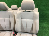 Juego de asientos SUBARU LANCASTER OEM 64010AE731GE, 64010AE721GE, 64221AE130GE, 64231AE130GE BHE BH9 2000 beige 8L5