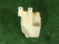 Depósito del limpiaparabrisas SUBARU GRAND WAGON OEM 86610AC000 BG9 BG5 1996 EJ25DD