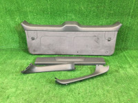 Обшивка пятой двери 94057PA010, 94047AC000MU, SUBARU GRAND WAGON
