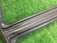 ยางขอบประตูซ้าย SUBARU GRAND WAGON OEM 62710AC110 BG9 1996 green 5V5