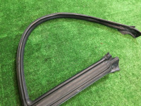 Right door seal SUBARU GRAND WAGON OEM 62710AC100 BG9 BG5 1996 green 5V5