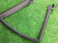 Right door seal SUBARU GRAND WAGON OEM 62710AC100 BG9 BG5 1996 green 5V5
