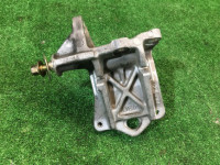Крепление кондиционера SUBARU LANCASTER OEM 23950AA001 BHE 2000 beige 8L5