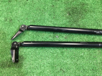 Амортизаторы крышки багажника SUBARU LANCASTER OEM 63260AE030 BHE BH9 BH5 2001 green 1F8 1U7 1U6