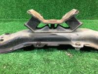 变速箱横梁 SUBARU LANCASTER OEM 41022AE120, 41011AE010 BHE BEE 2001 EZ30