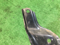 Крепление переднего бампера левое SUBARU LANCASTER OEM 57707AE240 BHE 2001 green 1F8 1U7 1U6