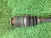 Semieixo dianteiro SUBARU LANCASTER OEM 28021AC200 BHE BH9 BH5 2001 EZ30