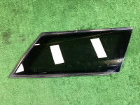 Стекло багажника правое 65210AE040NB SUBARU LANCASTER