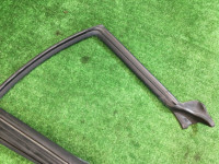 Borracha da porta esquerda SUBARU LANCASTER OEM 63521AE030 BHE BH9 2001 green 1F8 1U7 1U6