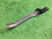 Крепление переднего бампера левое SUBARU LANCASTER OEM 57707AE240 BH9 1998 Beige 8L5