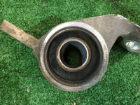 Casquilho elástico esquerdo SUBARU LANCASTER OEM 20201AC110 BH9 BHE SF5 SF9 1998 EJ25