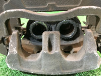 Суппорт Передний правый SUBARU LANCASTER OEM 26292AE020 BH9 2000 EJ254