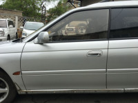 左フロントドア SUBARU LEGACY OEM 62210AC030NB, 61100AC011 BG5 BG9 BD5 1997 silver 406