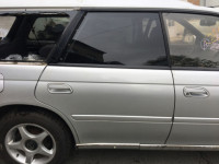 Puerta trasera derecha SUBARU LEGACY OEM 61400AC300, 63210AC200NA BG5 BG9 1997 silver 406