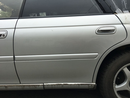 Puerta trasera izquierda SUBARU LEGACY OEM 63210AC210NA, 61400AC310 BG5 BG9 1997 silver 406