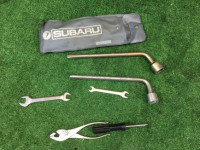 Набор инструментов SUBARU LEGACY OEM 97010AA020 BG5 BG9 BD5 1997