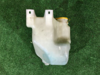 Бачок омывателя SUBARU LEGACY B4 OEM 86610AE010 BE5 BH5 BH9 BE9 1999 EJ206