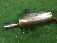 Silencioso trasero SUBARU LEGACY B4 OEM 44300AE020 BE9 BE5 2001 EJ254